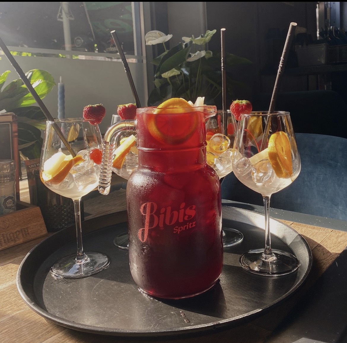 Heerlijke drankjes, cocktails met hapjes doesburg